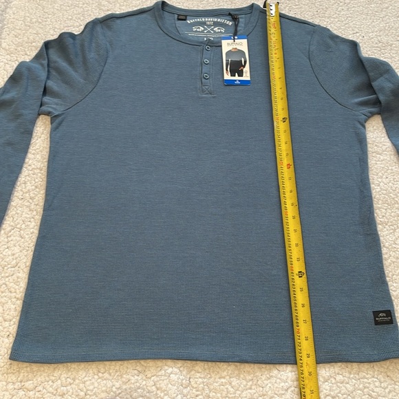 L: Buffalo long sleeve shirt. - Picture 8 of 8